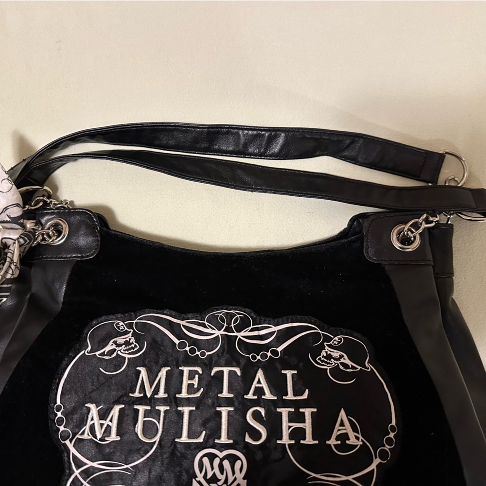Metal Mulisha Black Logo Tote Bag with Chain Straps - Picture 2 of 13